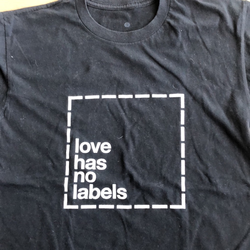 Black t-shirt - Picture 2 of 2